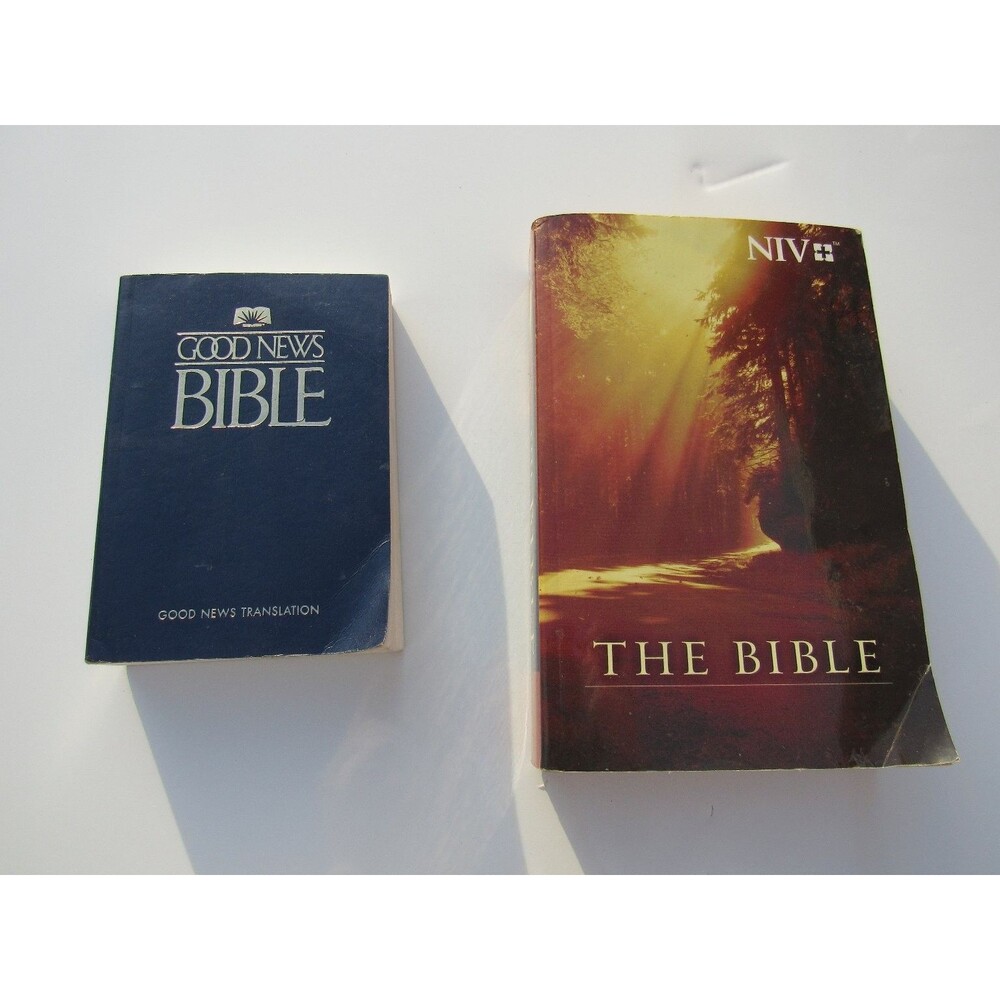 Good News Bible GNT 1992 American Bible Society & The Bible NIV 2011 Biblica Set